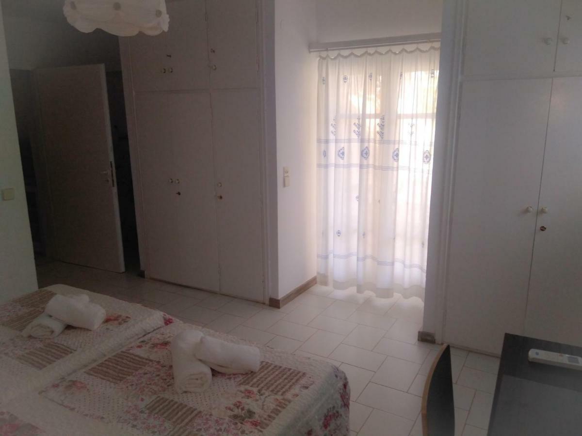 House With Garden Near The Sea Apartment Agia Efimia Bagian luar foto